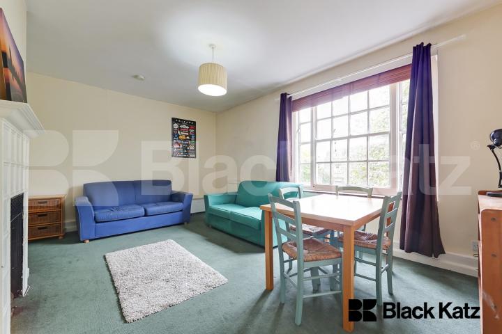 Superbly located, top floor three double bedroomed apartment  Tamar House - Kennington Lane, Kennington 